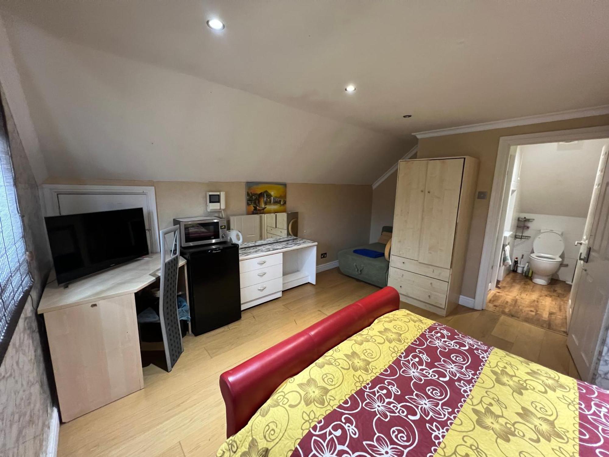The Caduceus- Residence Chertsey Extérieur photo